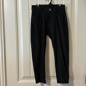 Yelete size small super stretchy capri jeggings